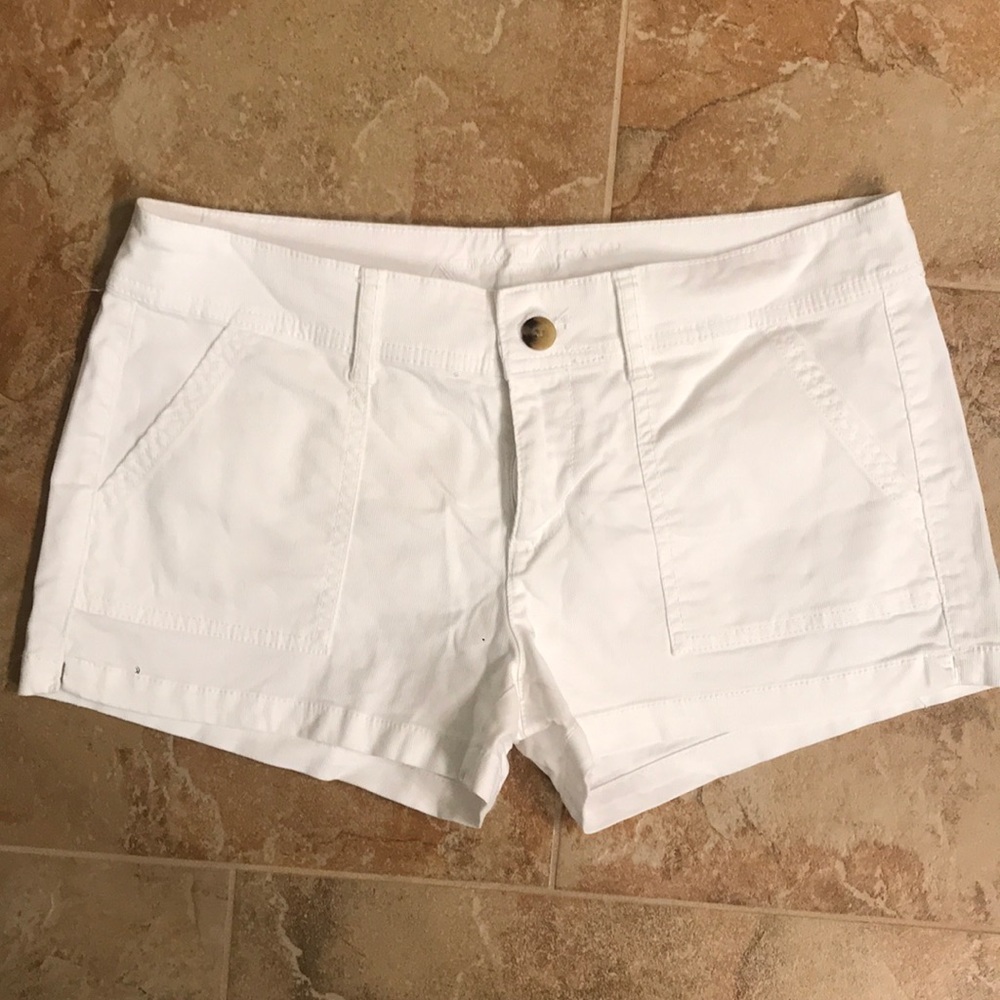 White Arizona Shorts